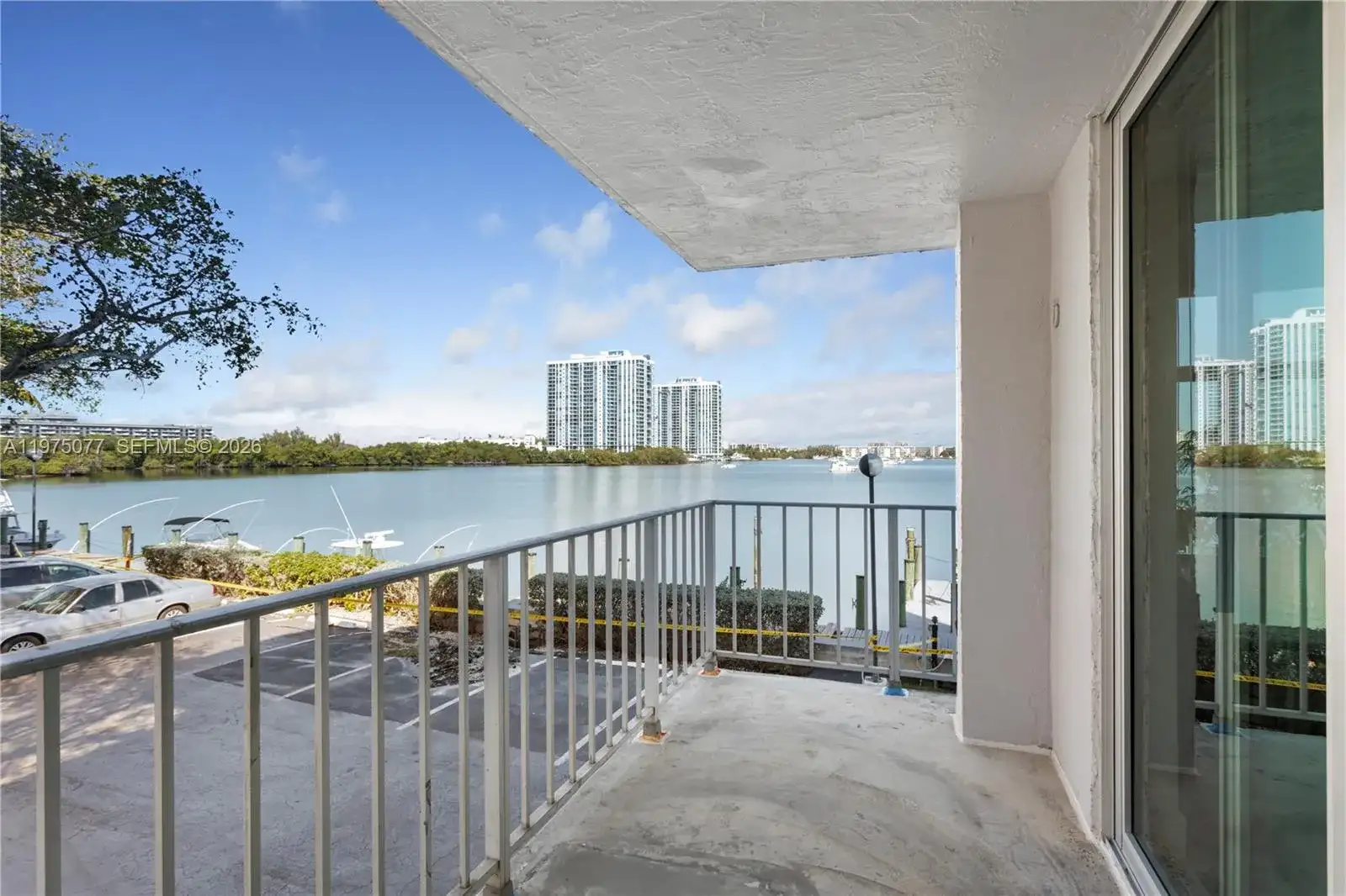 16558 NE 26th Ave # 2G, North Miami Beach FL 33160 photo 3