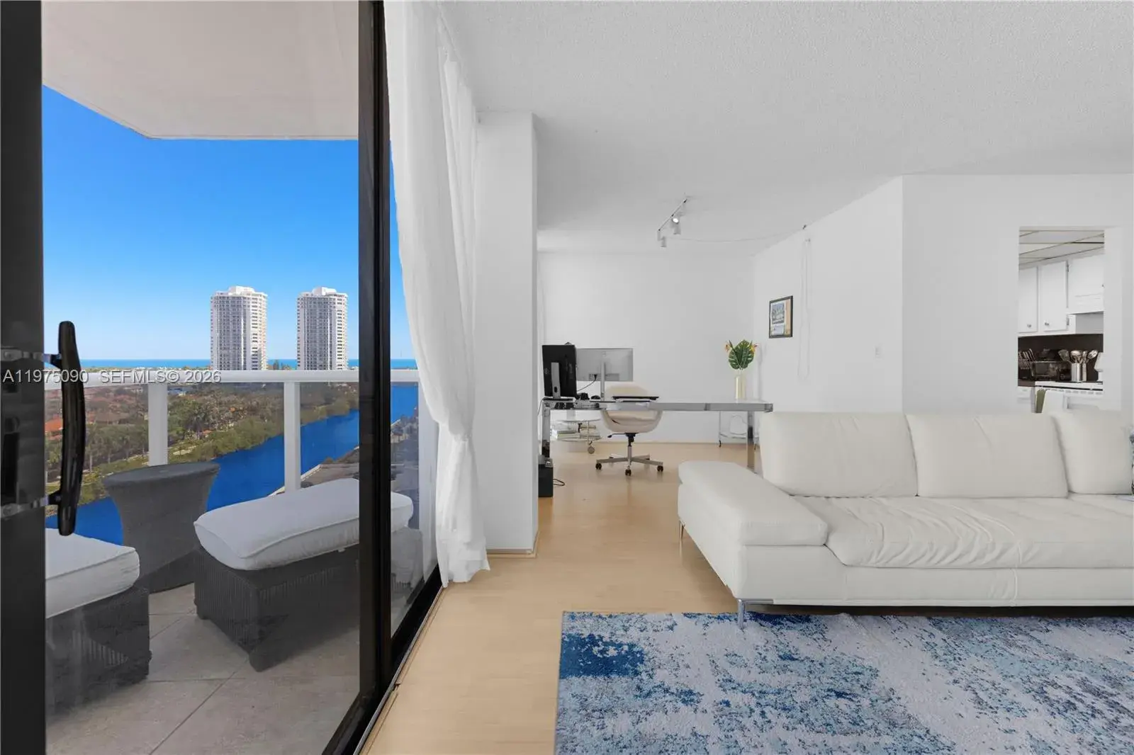 3625 N Country Club Dr # 1401, Aventura FL 33180