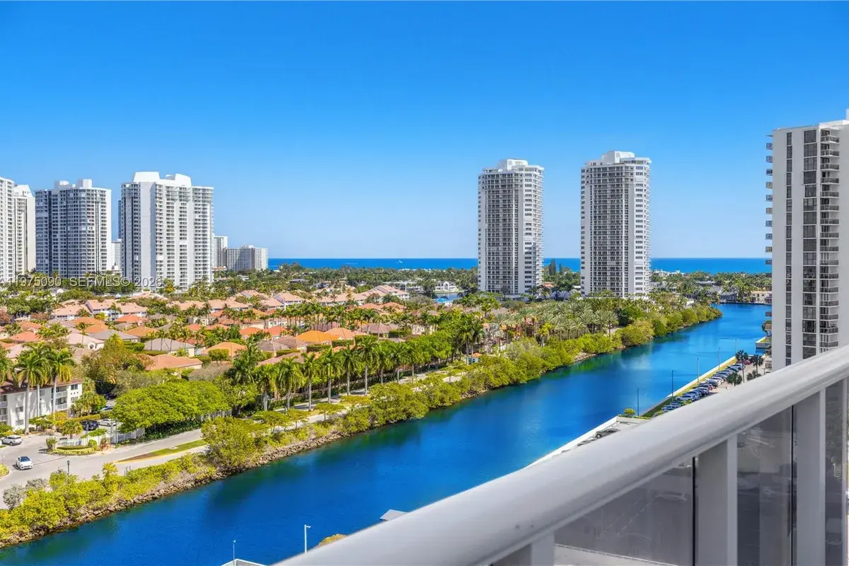 3625 N Country Club Dr # 1401, Aventura FL 33180