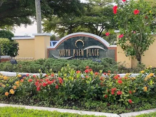 7630 Westwood Dr # 327, Tamarac FL 33321 photo 2