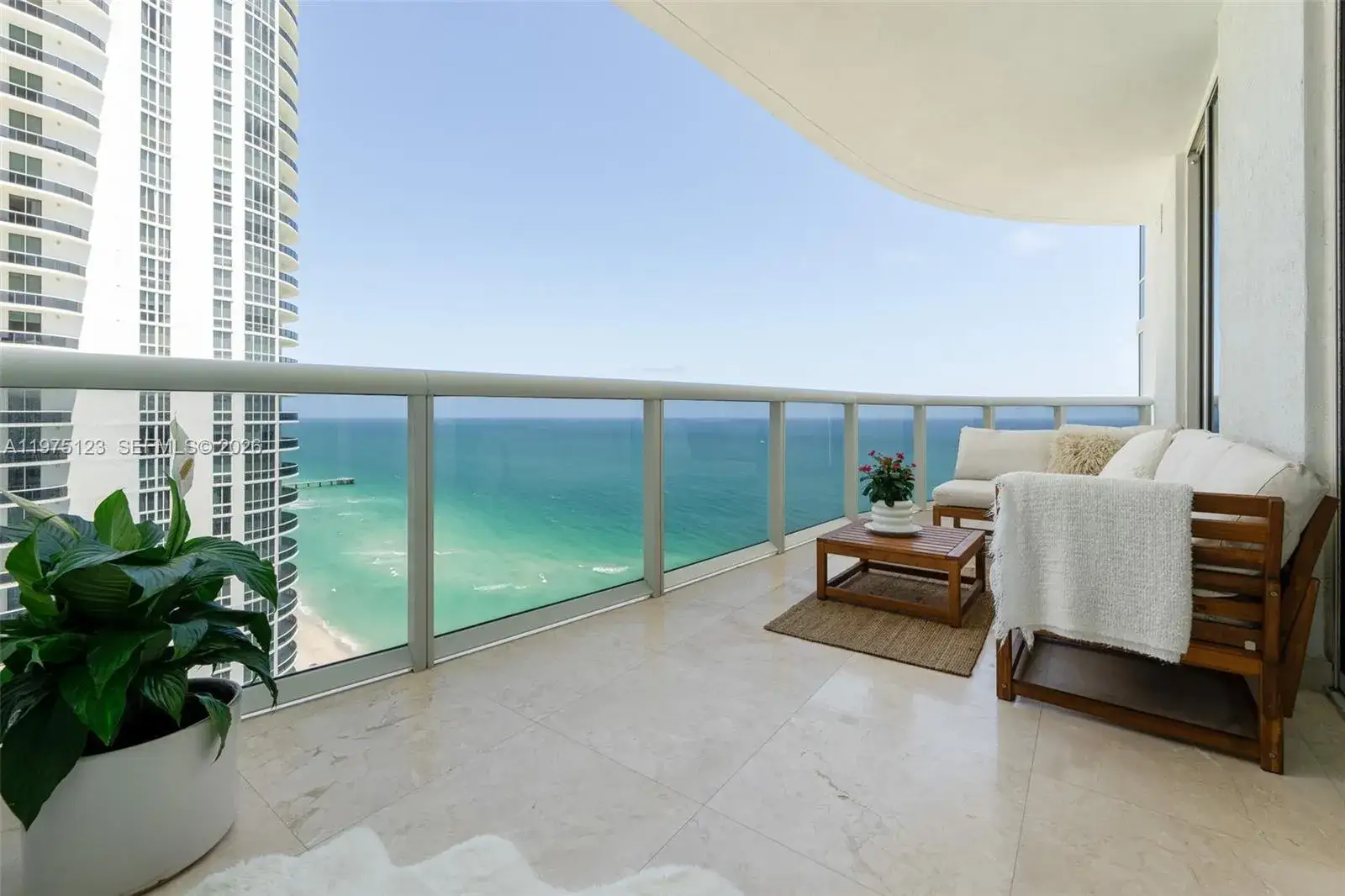 15901 Collins Ave # 2502, Sunny Isles Beach FL 33160