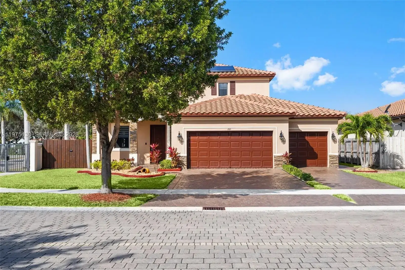 160 SE 23rd Ter, Homestead FL 33033 photo 2