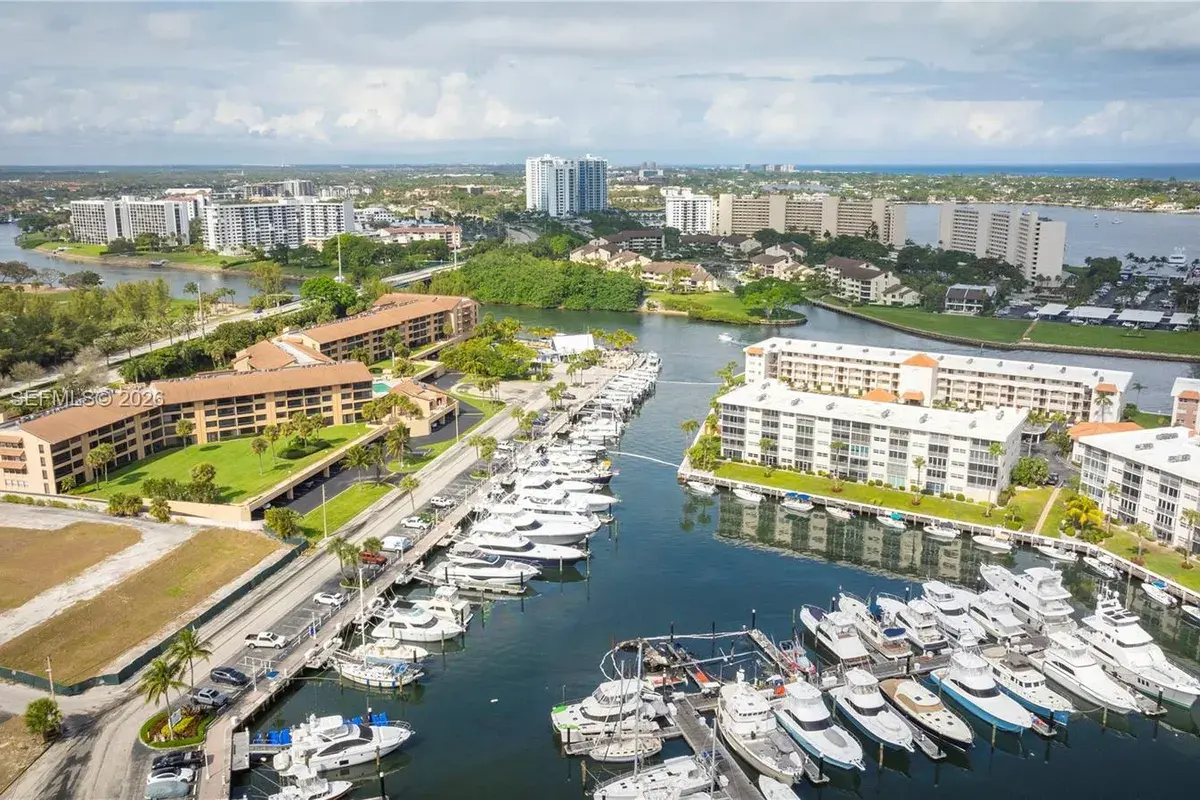 1036 Us Highway 1 # 216, North Palm Beach FL 33408