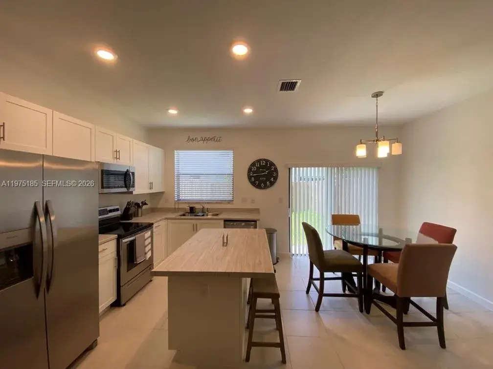 28704 SW 133rd Ct, Homestead FL 33033