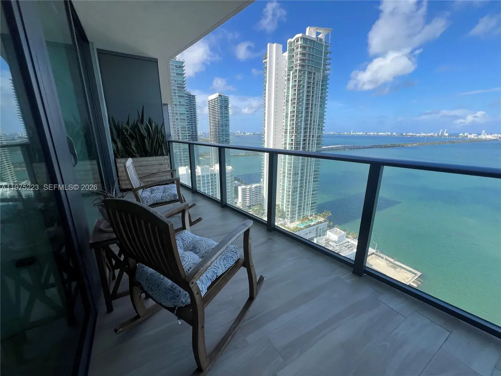 460 NE 28th St # 3405, Miami FL 33137