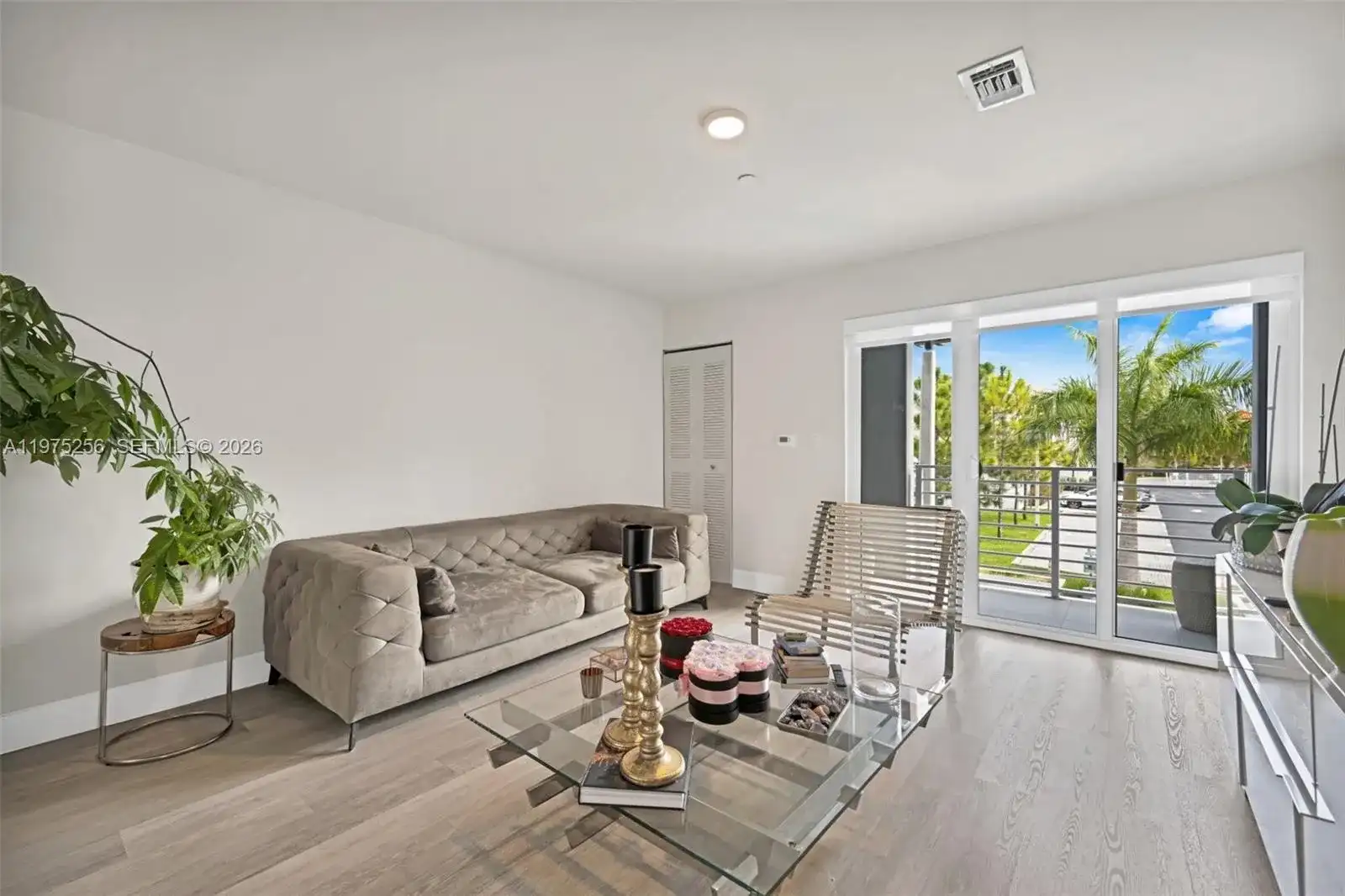 2535 NE 193rd St # 3209, Miami FL 33180