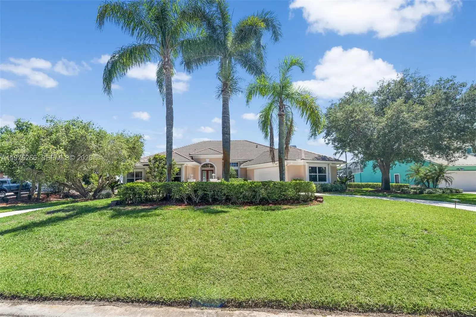 2674 SE Erickson Dr, Port St. Lucie FL 34984 photo 2