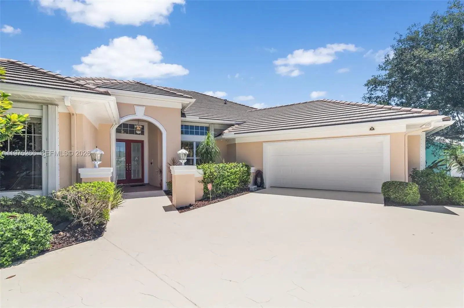2674 SE Erickson Dr, Port St. Lucie FL 34984 photo 4