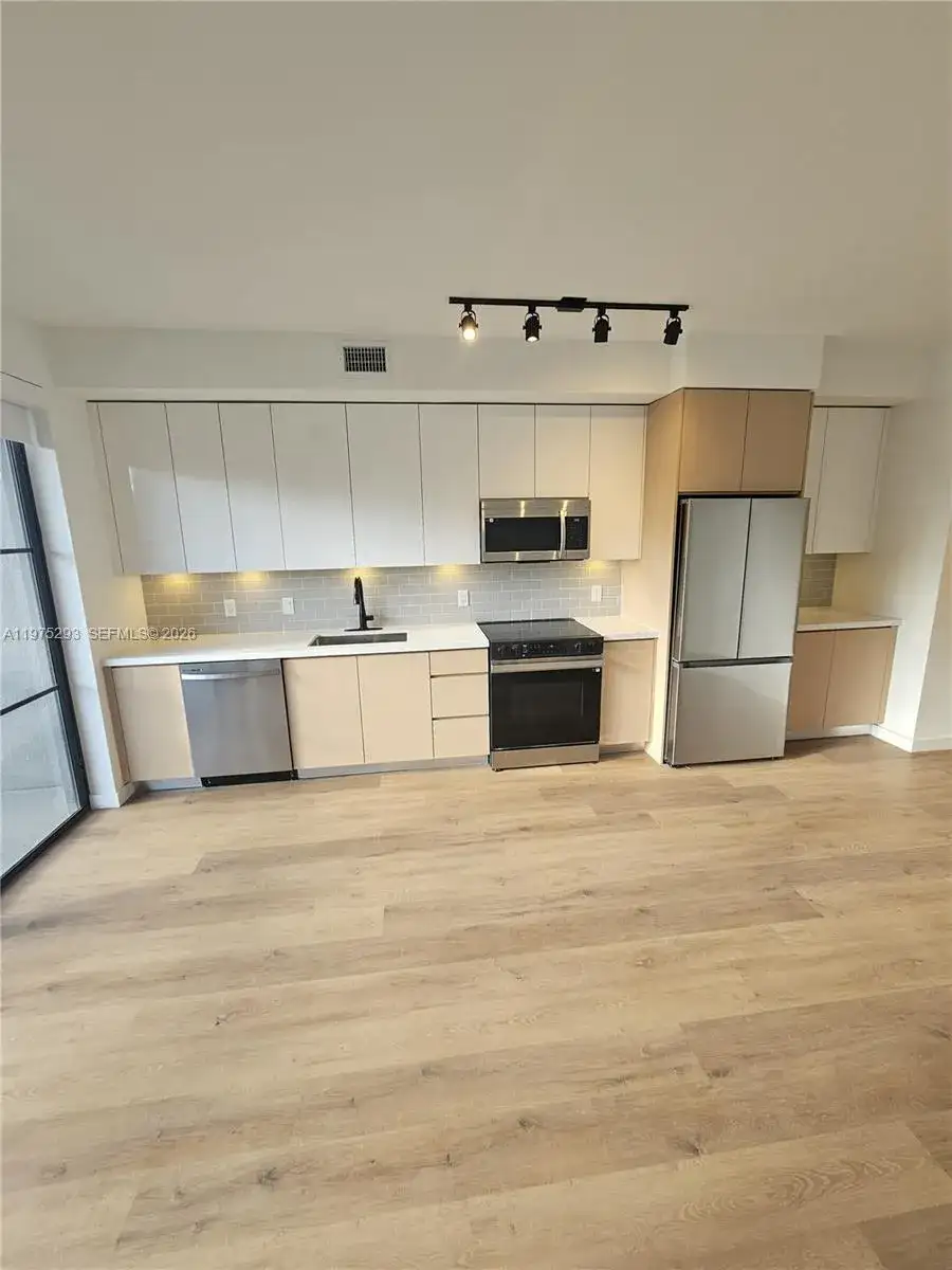 1650 NE 124th St # 246, North Miami FL 33181 photo 4