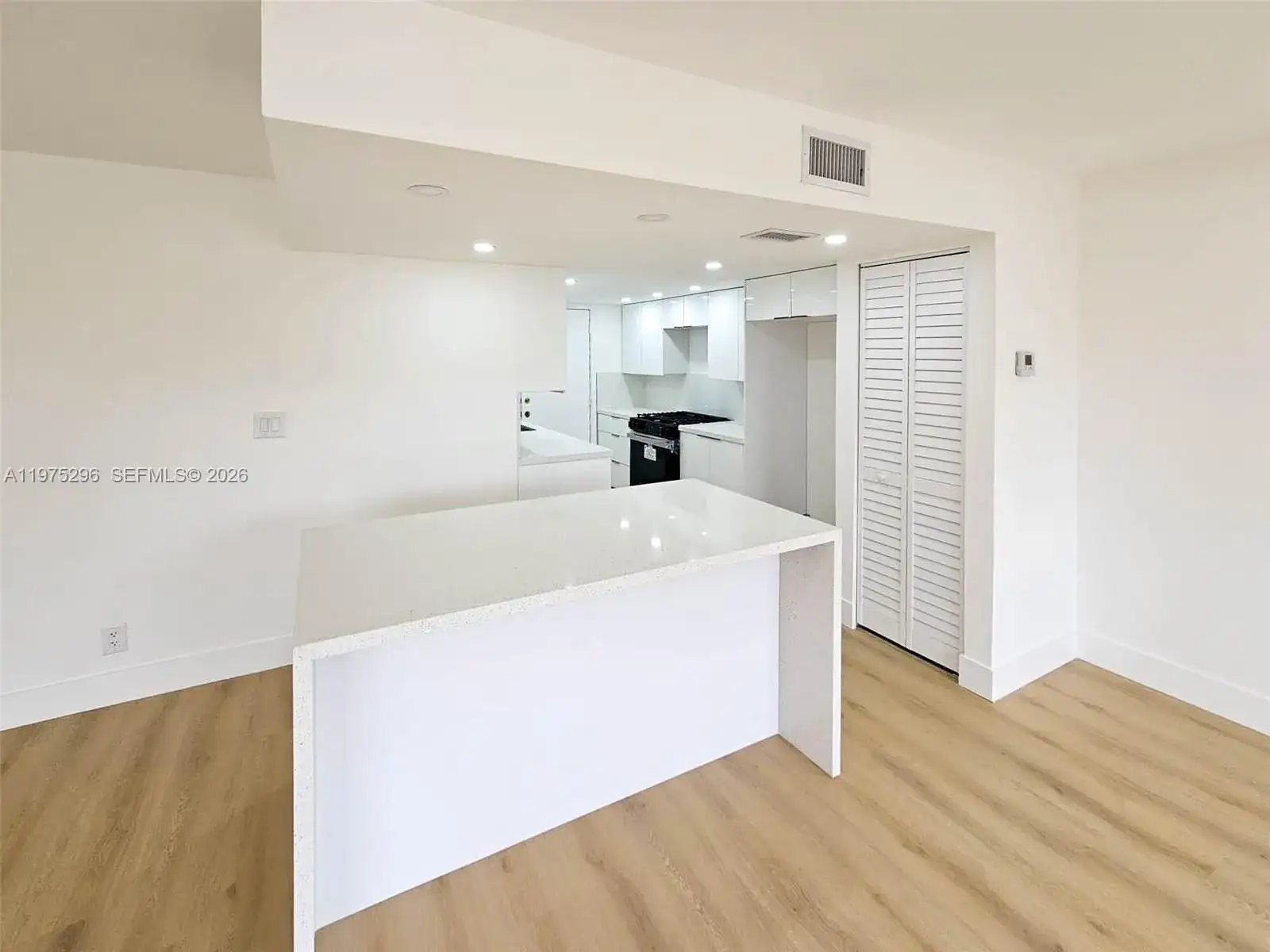 17911 NW 68th Ave # O208, Hialeah FL 33015 photo 5
