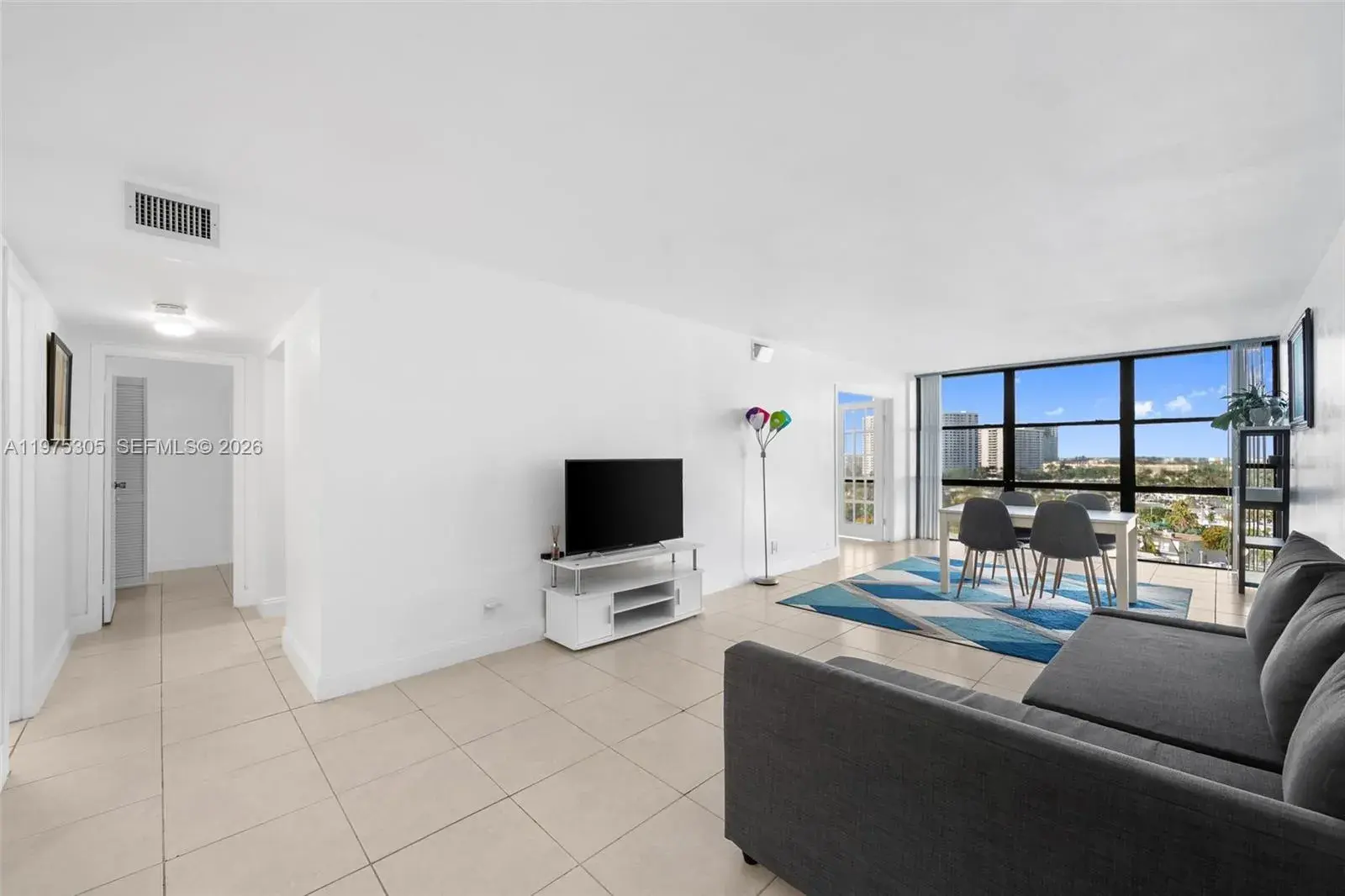 1000 Parkview Dr # 1001, Hallandale Beach FL 33009