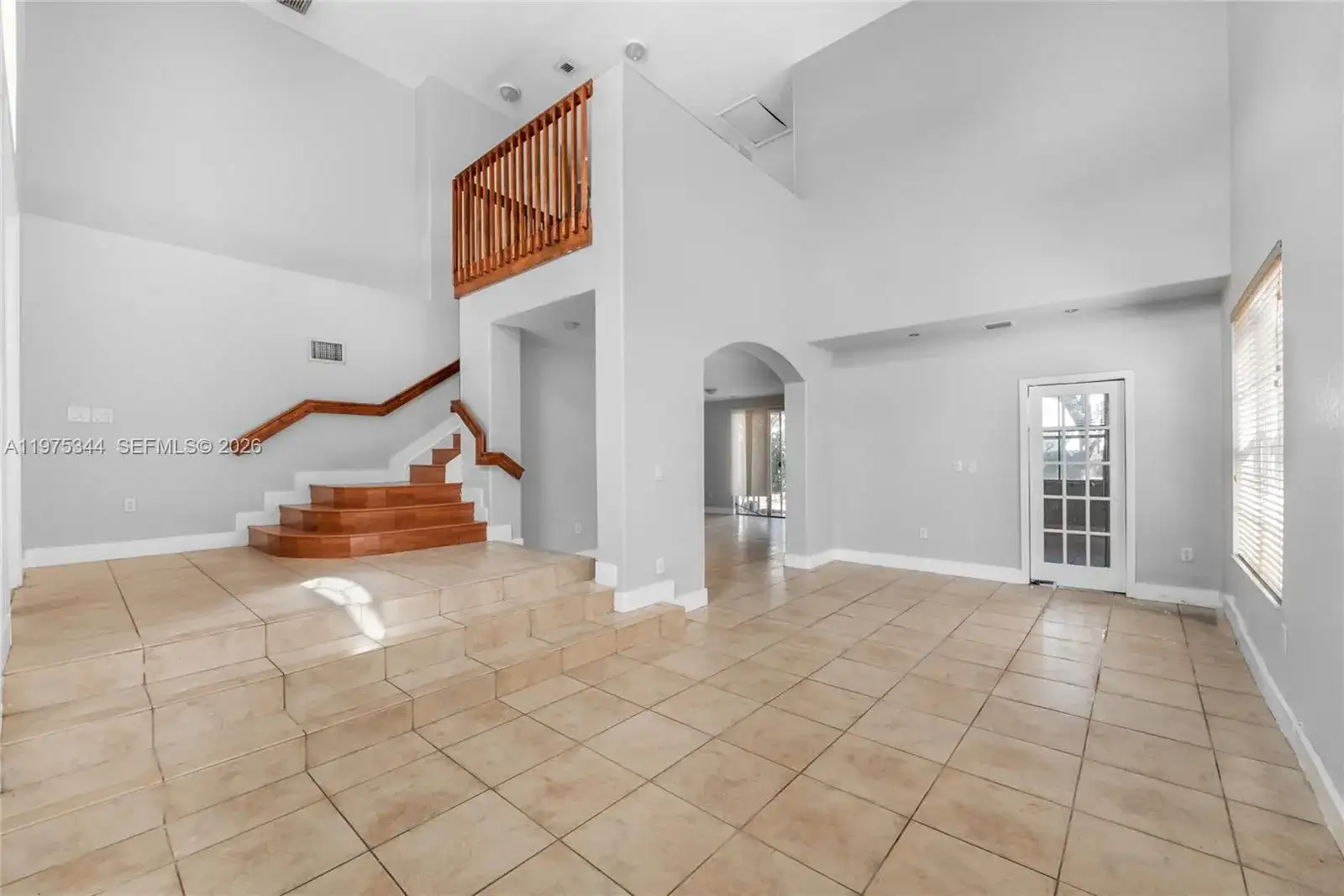 3043 SW 147th Pl, Miami FL 33185 photo 2