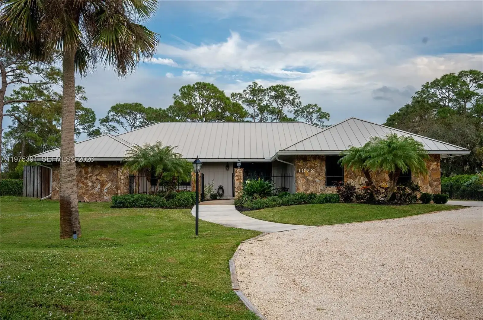 1872 SE Colony Way, Jupiter FL 33478 photo 2