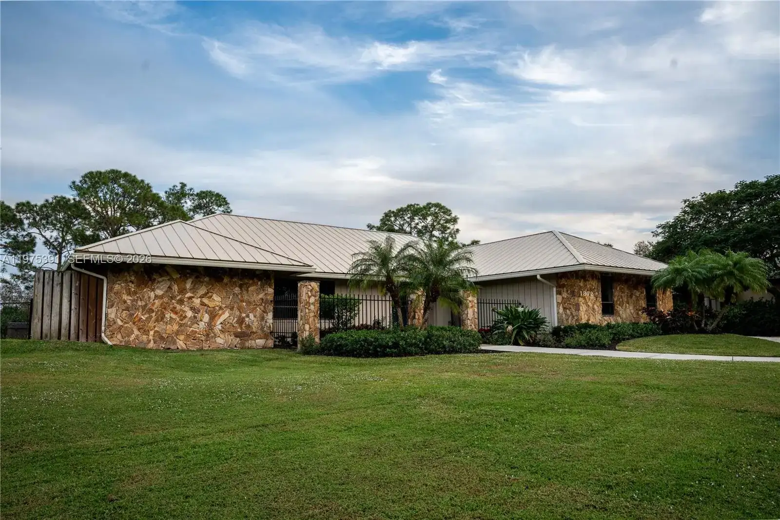 1872 SE Colony Way, Jupiter FL 33478 photo 4
