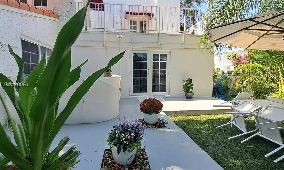 846 Michigan Ave # 101, Miami Beach FL 33139