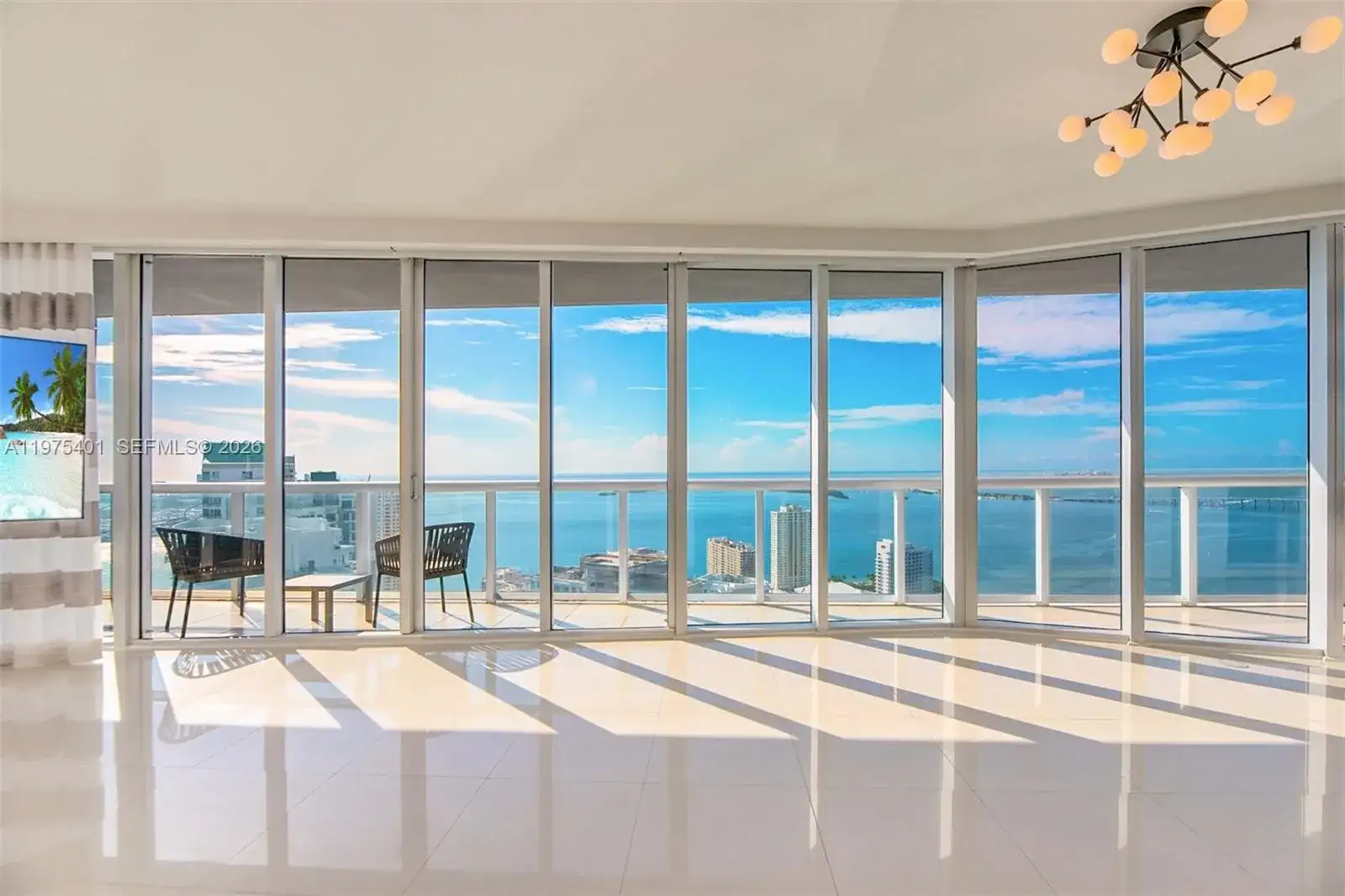 465 Brickell Ave # 4301, Miami FL 33131 photo 2
