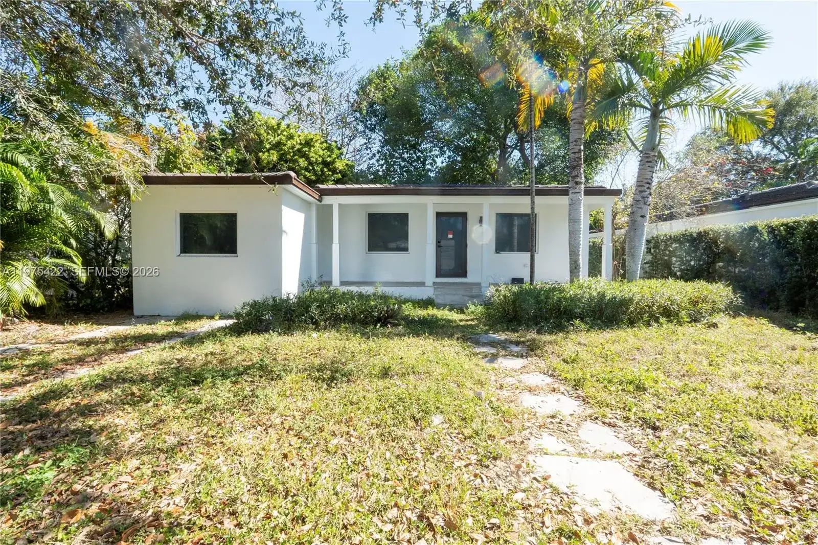 905 Tangier St, Coral Gables FL 33134 photo 2