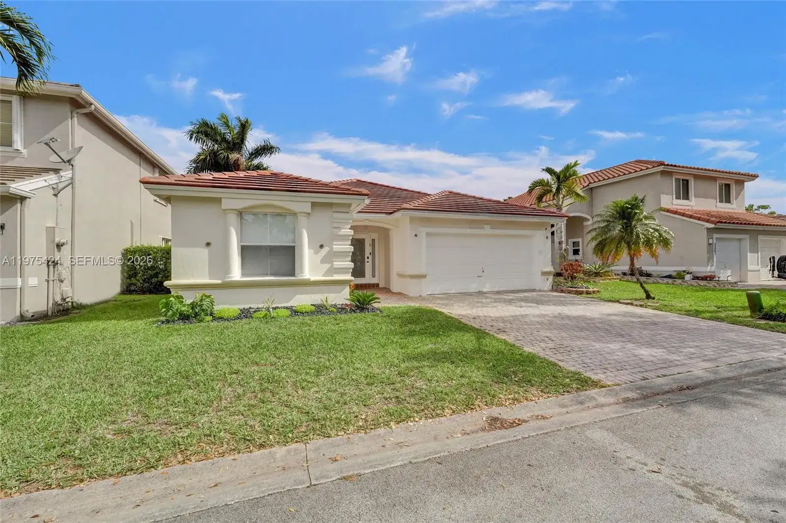 3371 SW 51st St, Hollywood FL 33312 photo 2