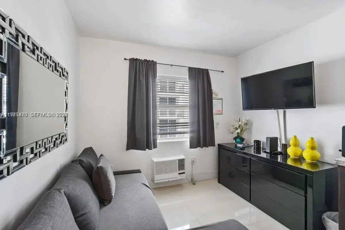 335 Ocean Dr # 310, Miami Beach FL 33139 photo 3