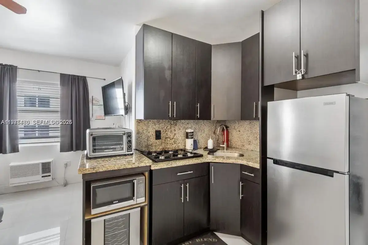 335 Ocean Dr # 310, Miami Beach FL 33139 photo 5