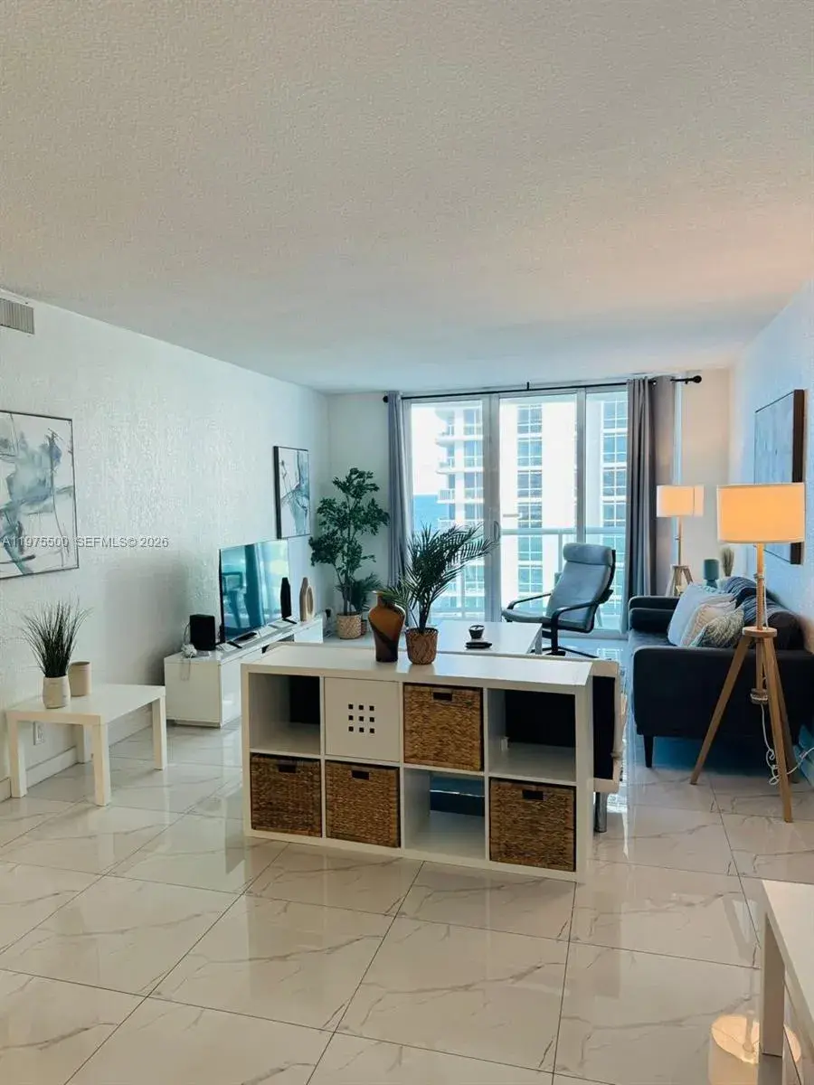 3901 S Ocean Dr # 10G, Hollywood FL 33019
