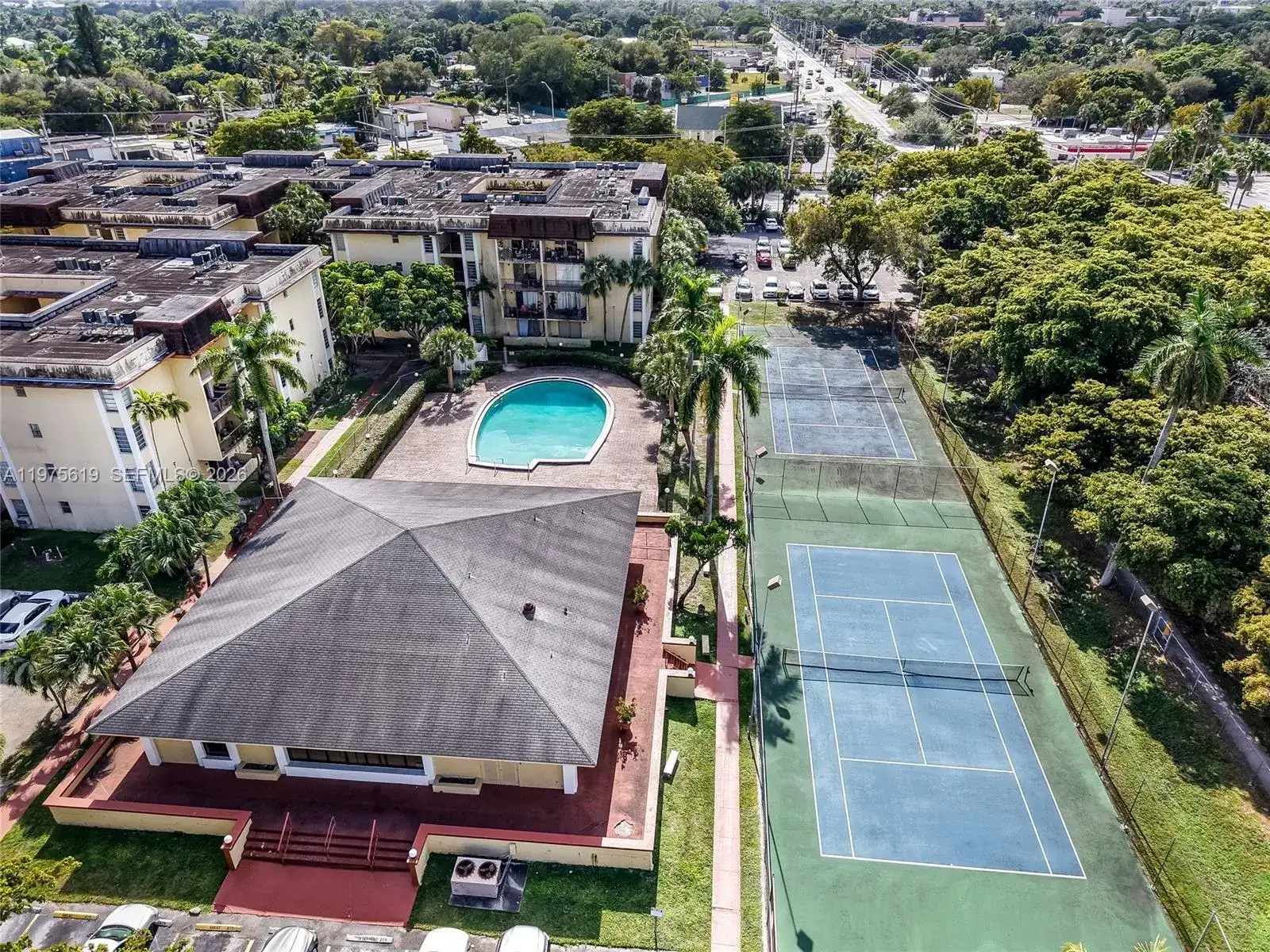 11905 NE 2nd Ave # C204, North Miami FL 33161 photo 4