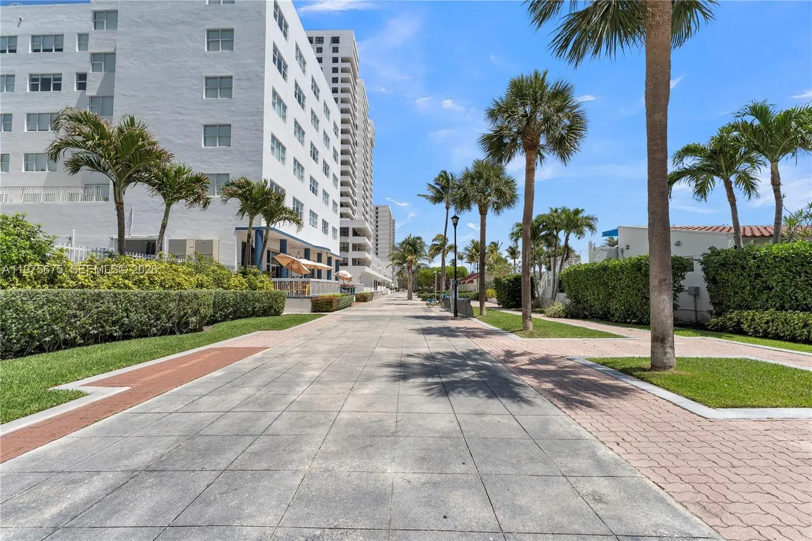 2457 Collins Ave # 201, Miami Beach FL 33140