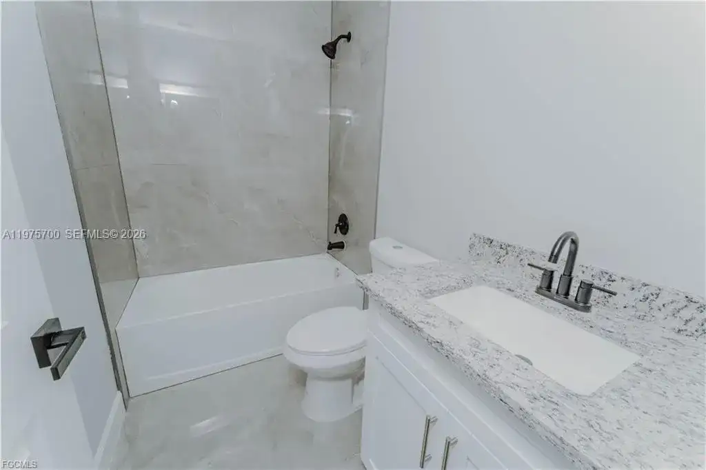 4705 diane ave, Lehigh Acres FL 33976 photo 3