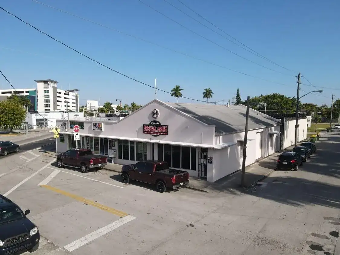 131 S Flagler Ave, Homestead FL 33030 photo 4