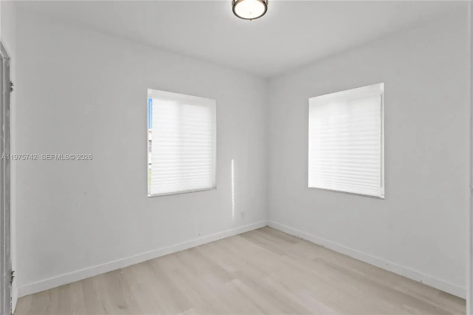 400 NW 47th St, Miami FL 33127
