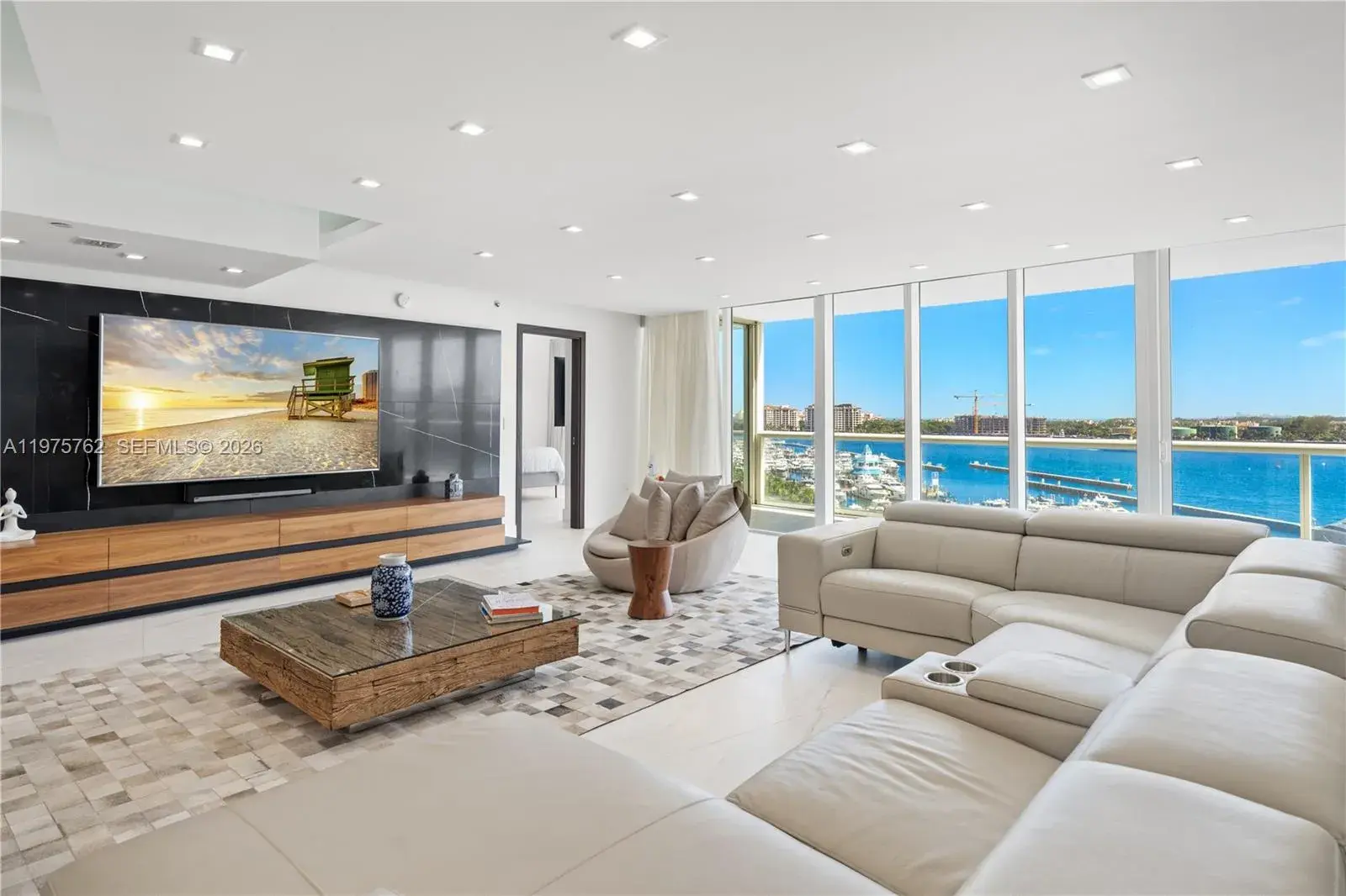 450 Alton Rd # 902, Miami Beach FL 33139