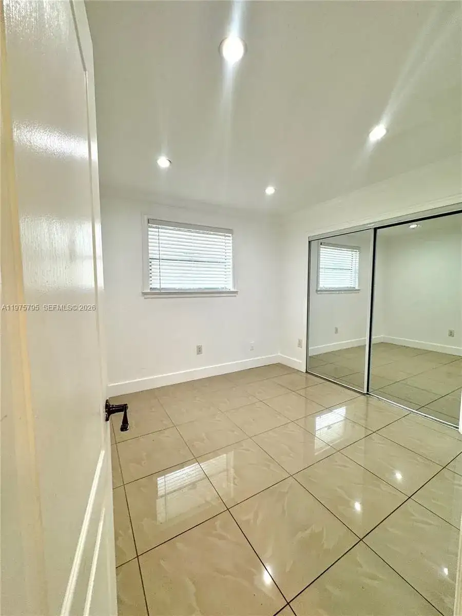 17255 SW 95th Ave # 101, Palmetto Bay FL 33157 photo 4