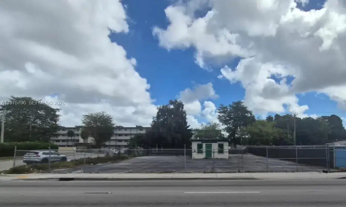 11537 NW 27th Ave, Miami FL 33167 photo 4