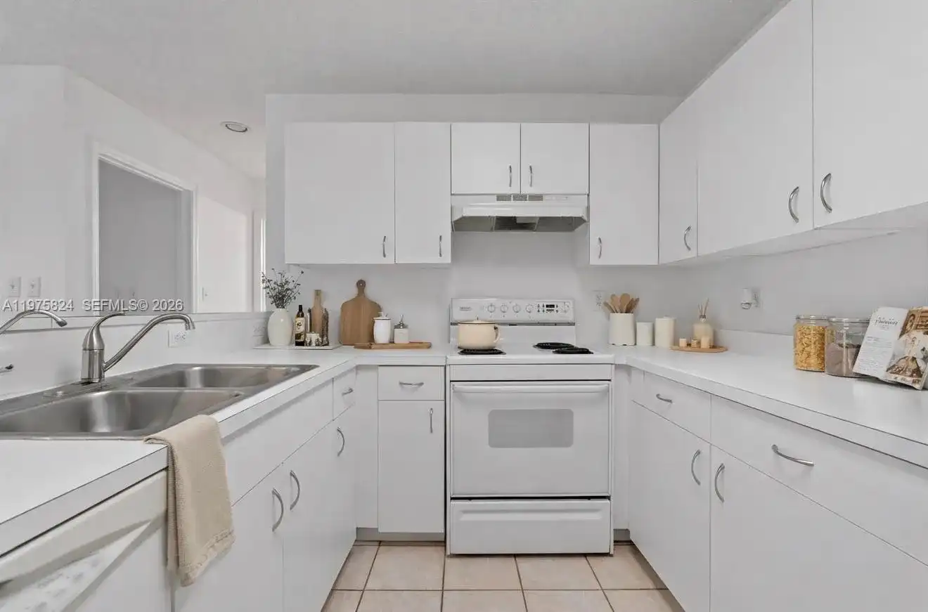 10111 W Atlantic Blvd # C3, Coral Springs FL 33071