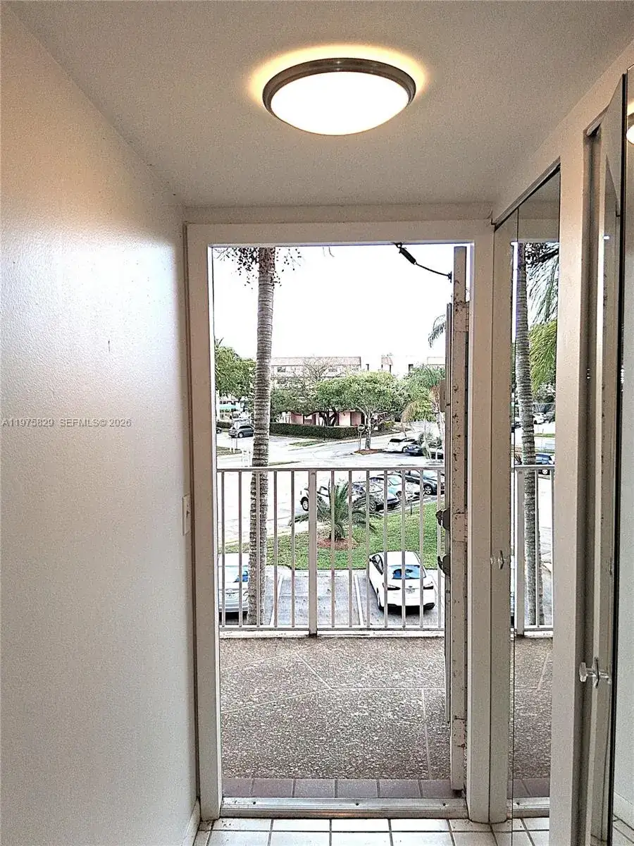 2635 NW 104th Ave # 310, Sunrise FL 33322 photo 2