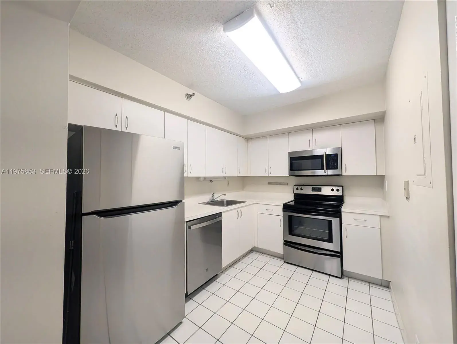 3300 NE 191st St # 1208, Aventura FL 33180