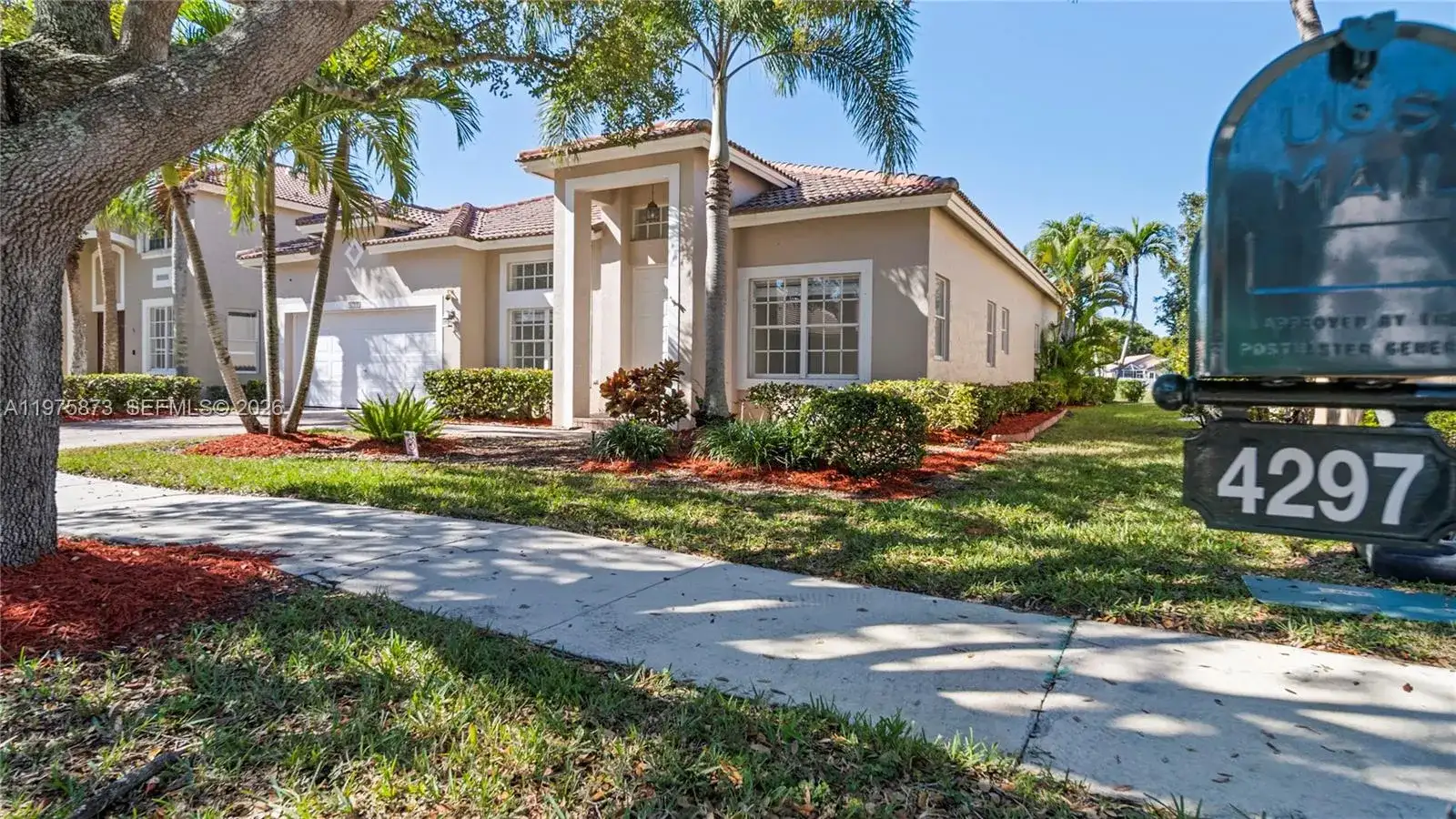 4297 Diamond Ter, Weston FL 33331 photo 2