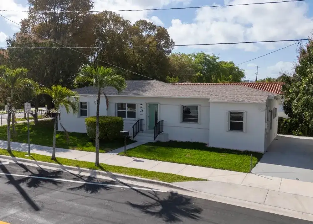 3200 SW 2nd St, Miami FL 33135 photo 2