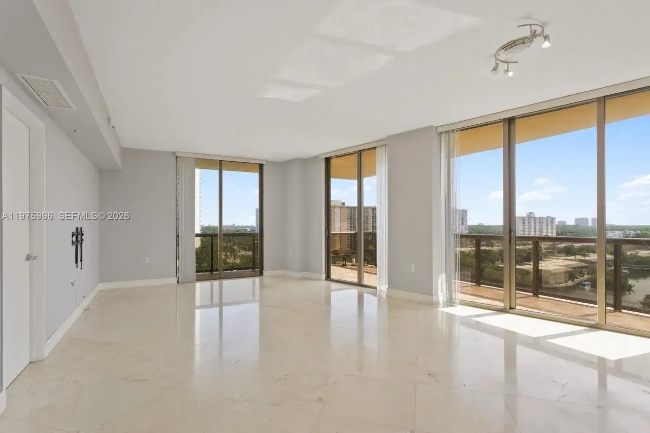 16275 Collins Ave # 904, Sunny Isles Beach FL 33160