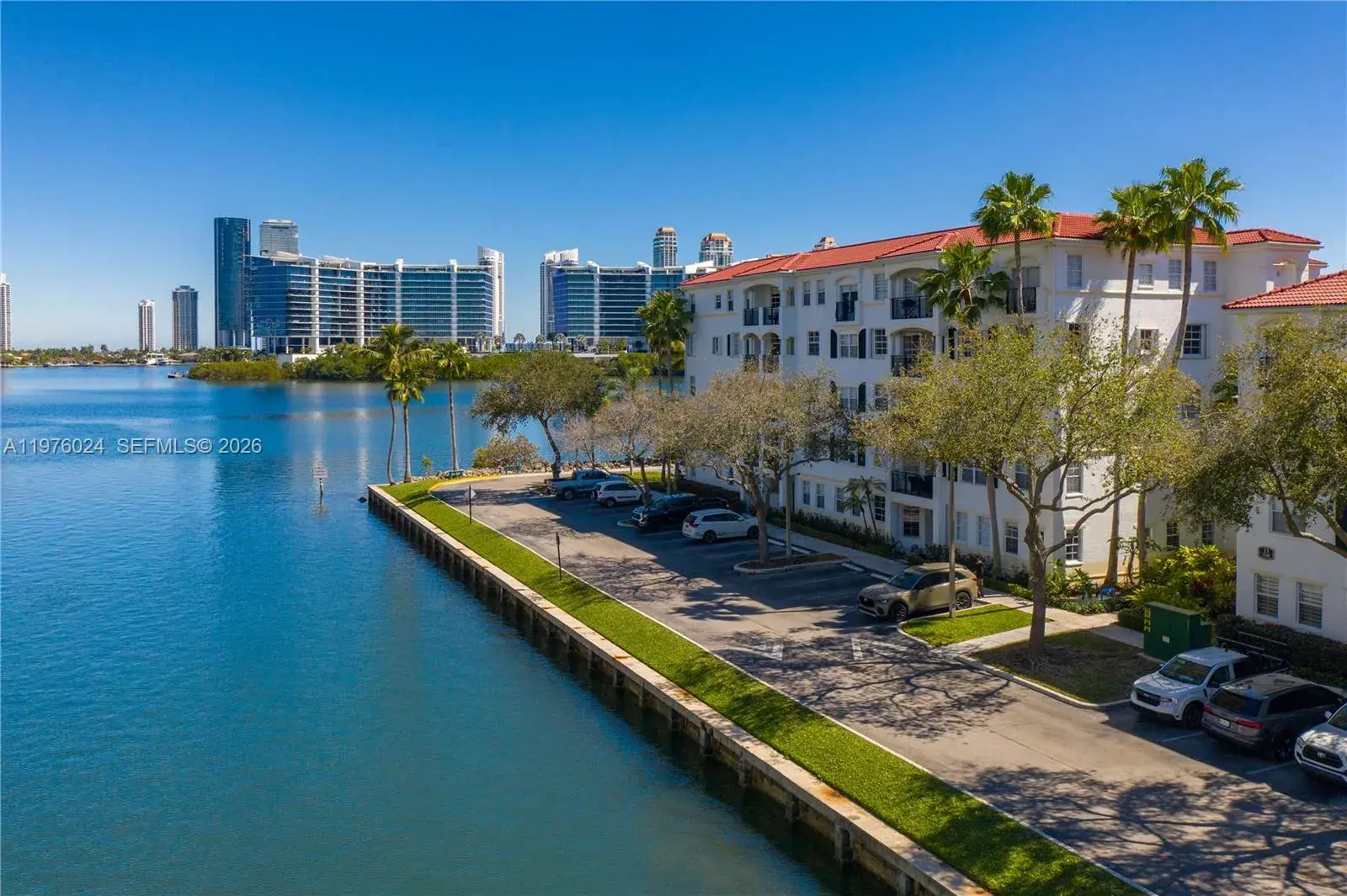 3255 NE 184th St # 12101, Aventura FL 33160