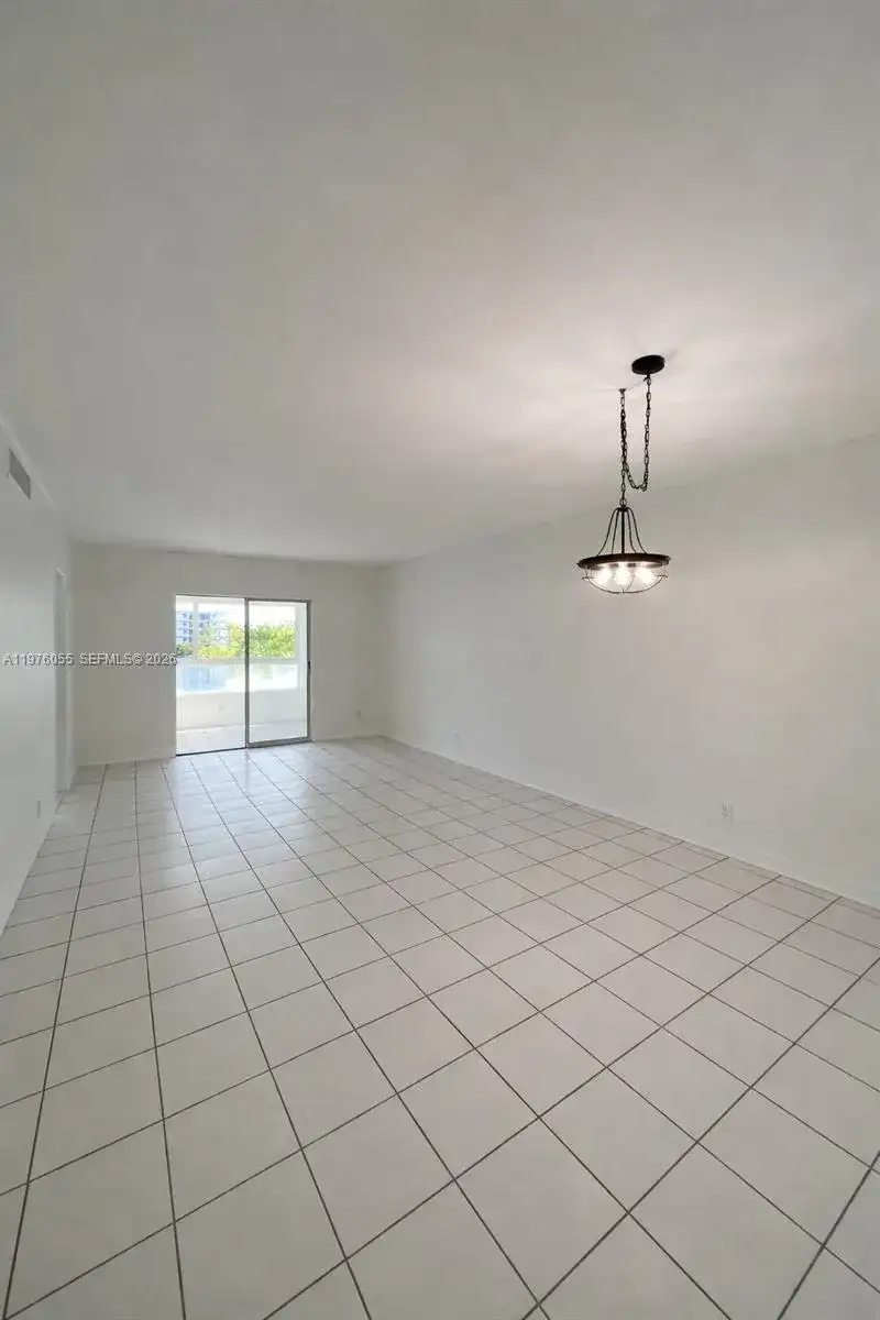 19255 NE 2nd Ave # 2224, Miami FL 33179 photo 5