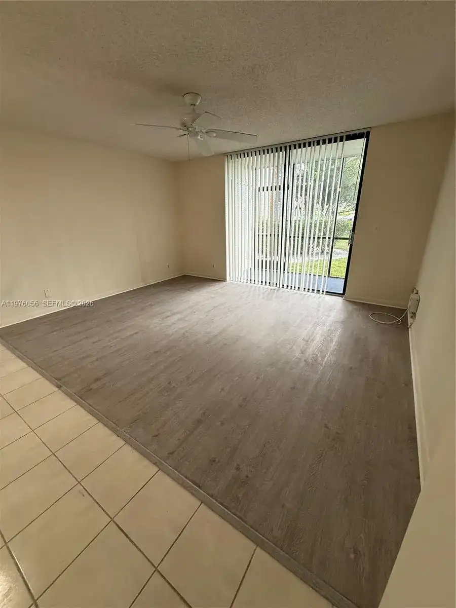 5130 Las Verdes Cir # 123, Delray Beach FL 33484 photo 3