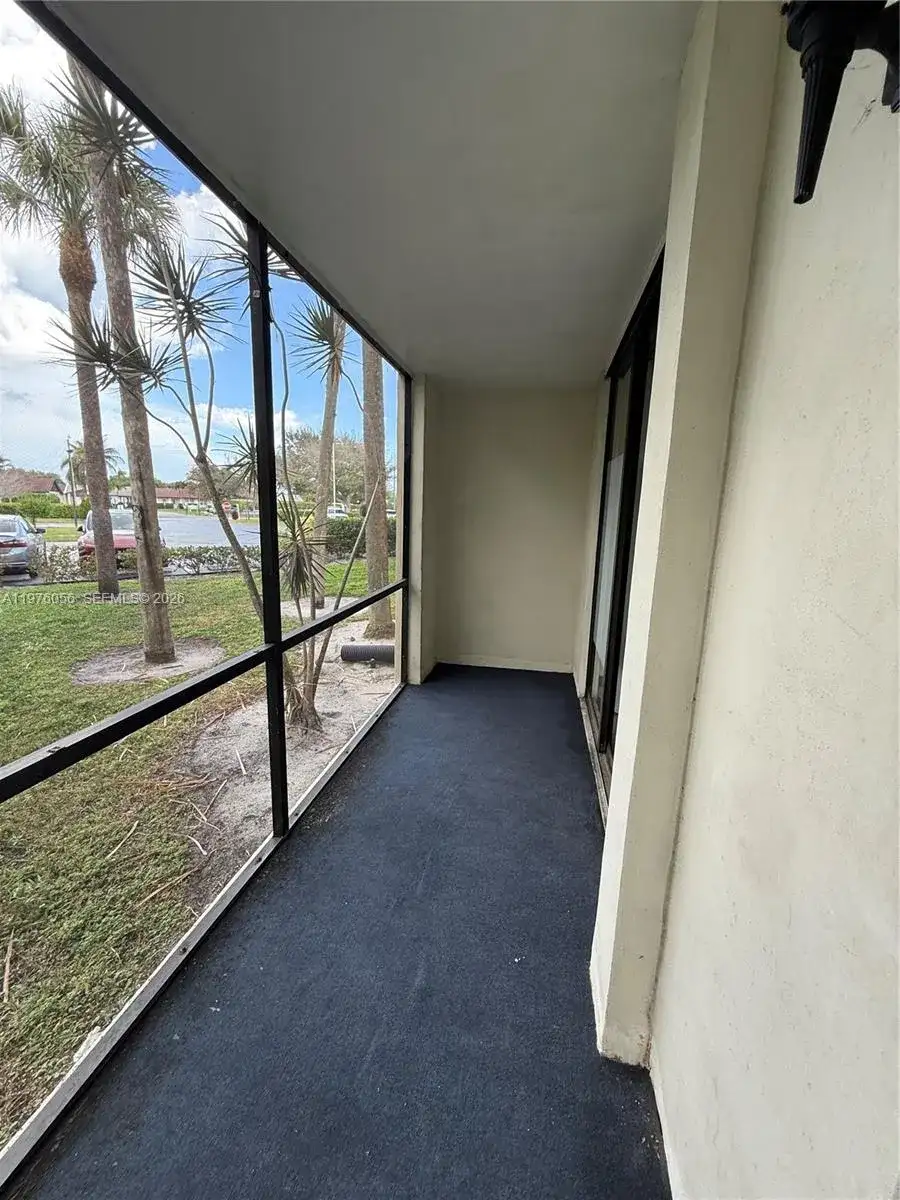 5130 Las Verdes Cir # 123, Delray Beach FL 33484 photo 4