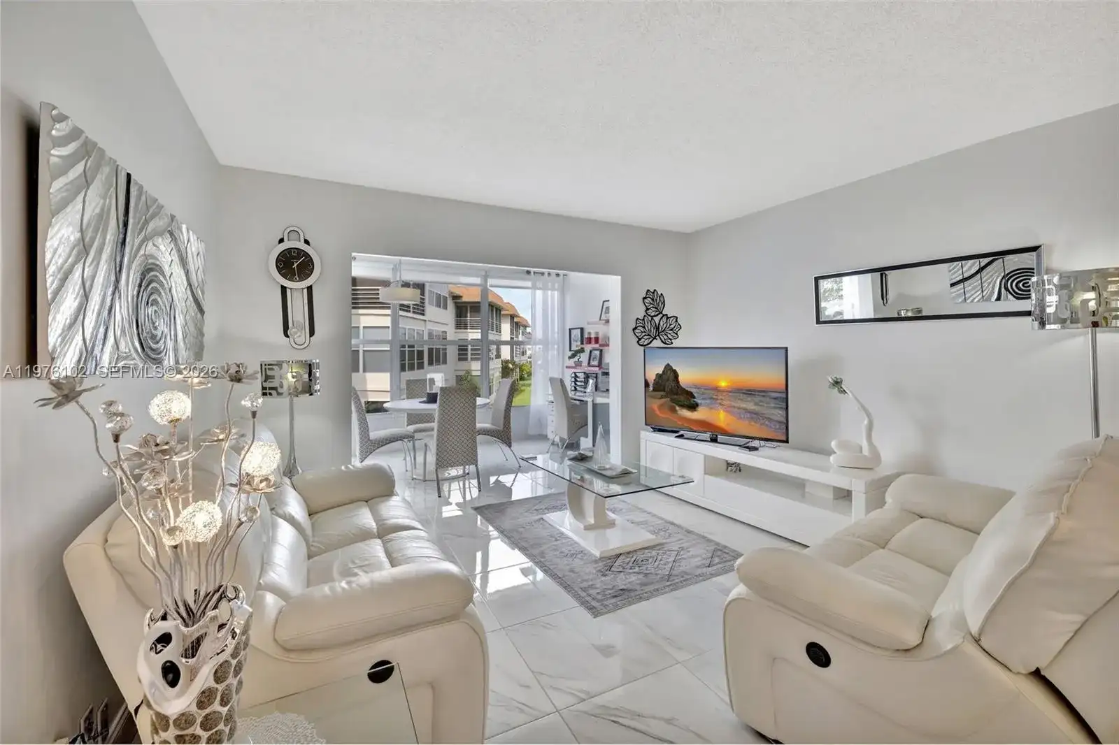 4705 NW 35th St # 501, Lauderdale Lakes FL 33319 photo 4