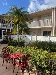 7555 Trent Dr # D, Tamarac FL 33321