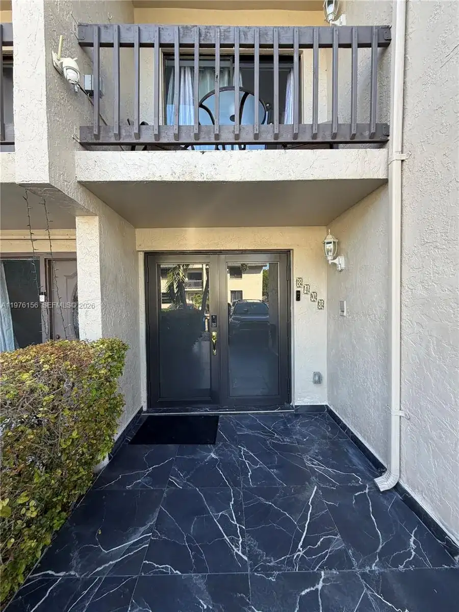 8408 NW 8th St # 8408, Miami FL 33126 photo 3