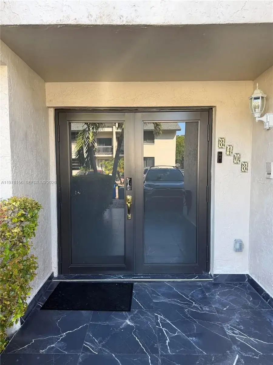 8408 NW 8th St # 8408, Miami FL 33126 photo 4