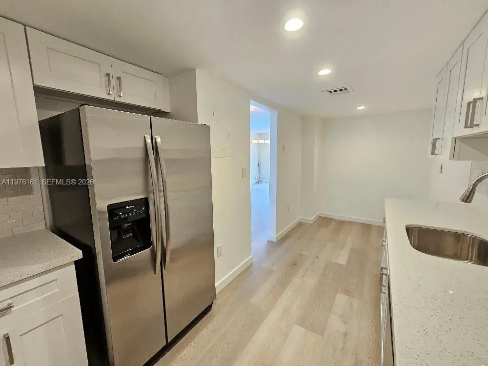 18081 Biscayne Blvd # 1702, Aventura FL 33160