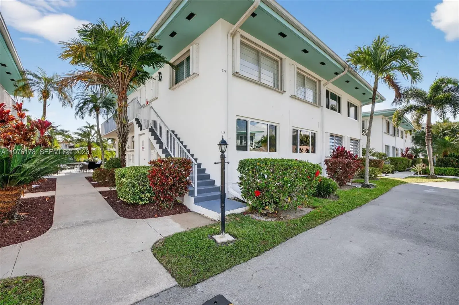 180 Isle Of Venice Dr # 121, Fort Lauderdale FL 33301