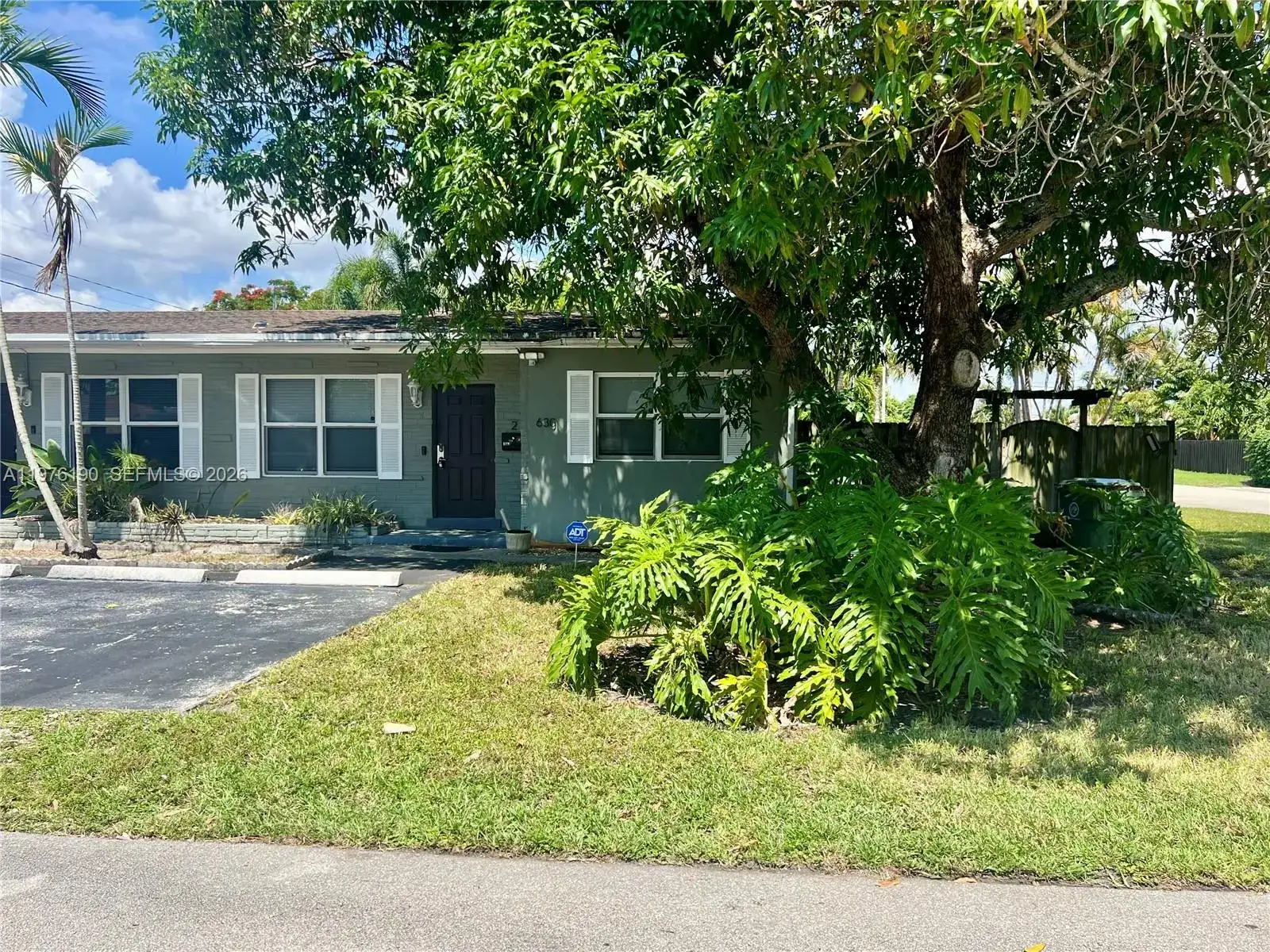 630 NE 15th Ct, Fort Lauderdale FL 33304 photo 3
